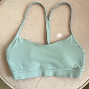 LULULEMON flow Y Sports Bra